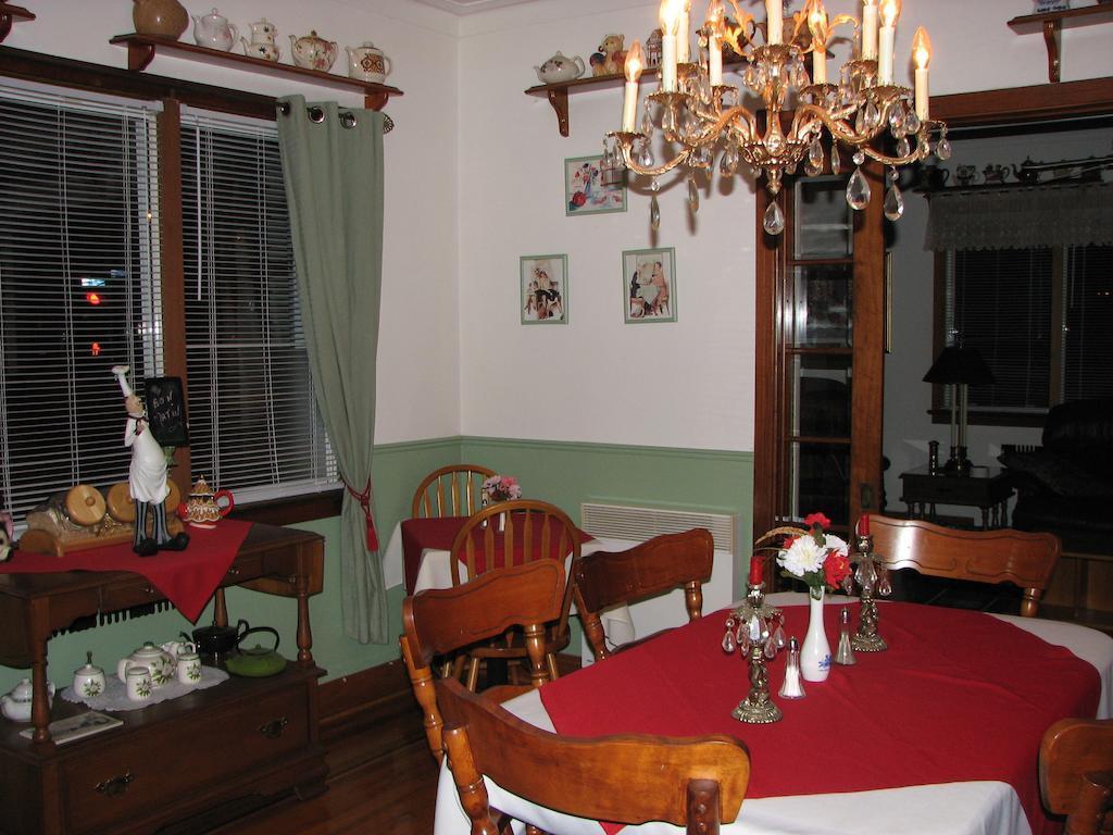 Magnolia B&B Granby Exterior photo