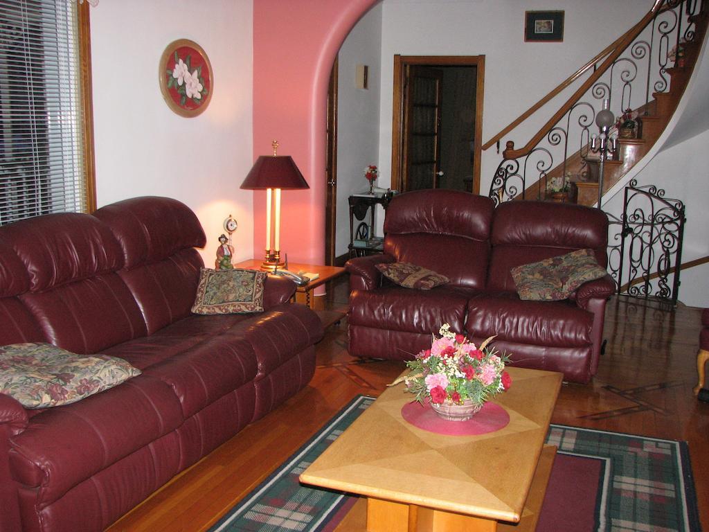 Magnolia B&B Granby Exterior photo